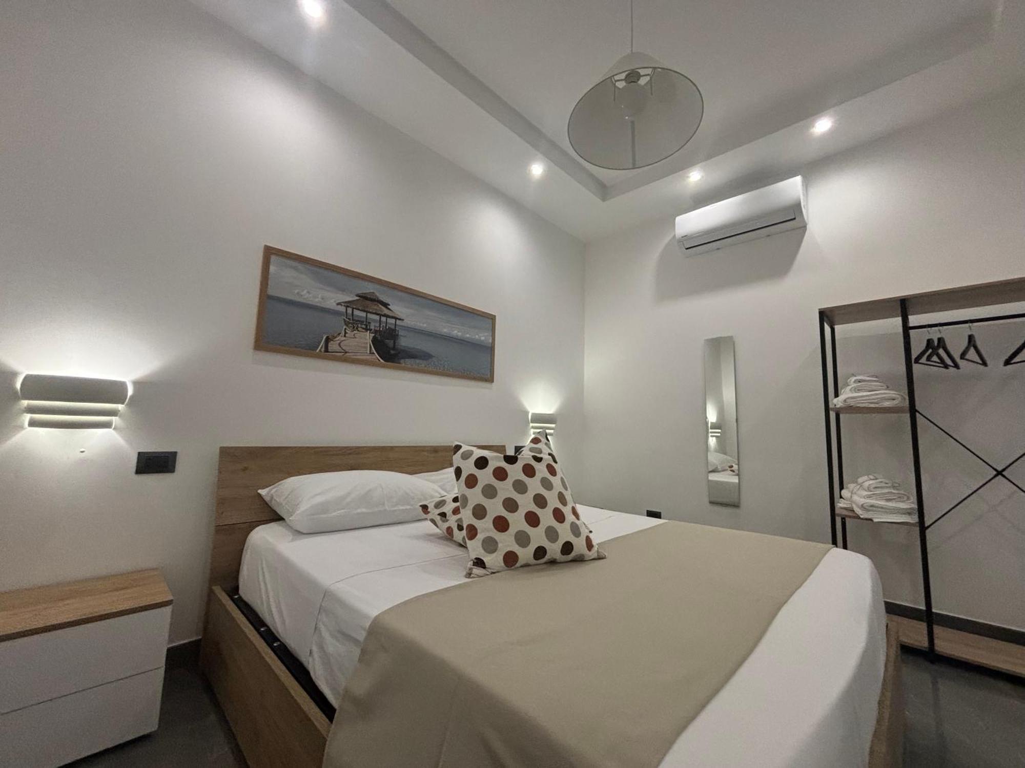 Louis Helen Apartment Neapel